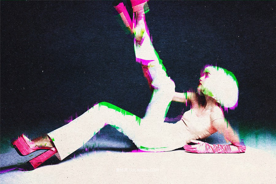 复古故障错位矩阵照片效果ps特效滤镜样机 Glitch Print Photo Template , 第5张-素材湾丨精选海外优质设计素材资源 复古故障错位矩阵照片效果ps特效滤镜样机 Glitch Print Photo Template , sucaiwan.com