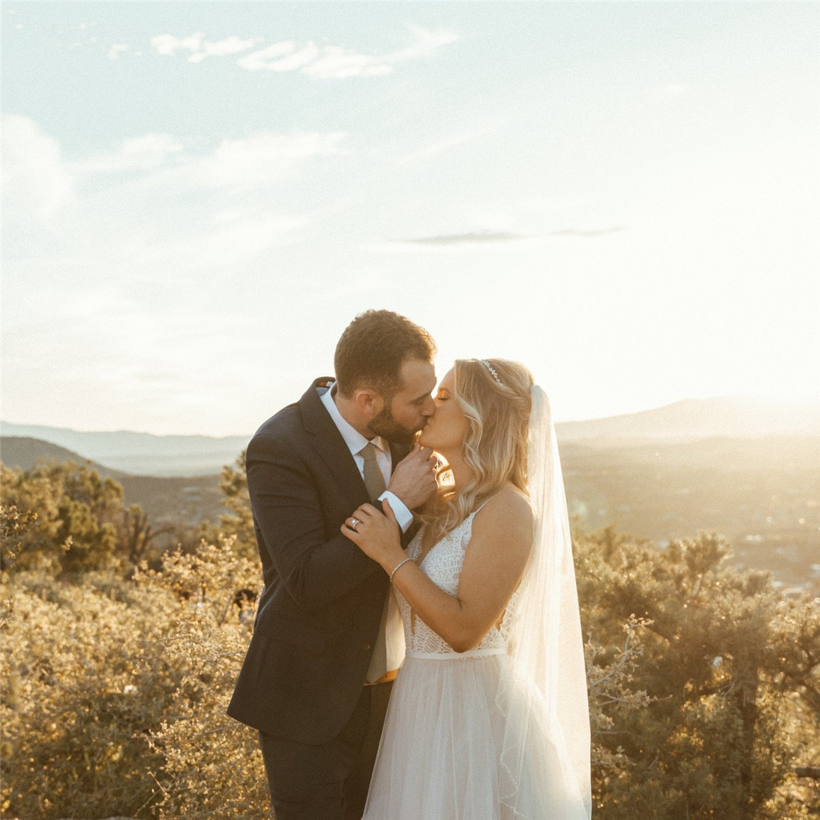 复古柔和怀旧黄金暖色调日出日落风景旅拍人像摄影Lightroom调色预设 Briquelle Kayanne - BK Presets Pack , sucaiwan.com