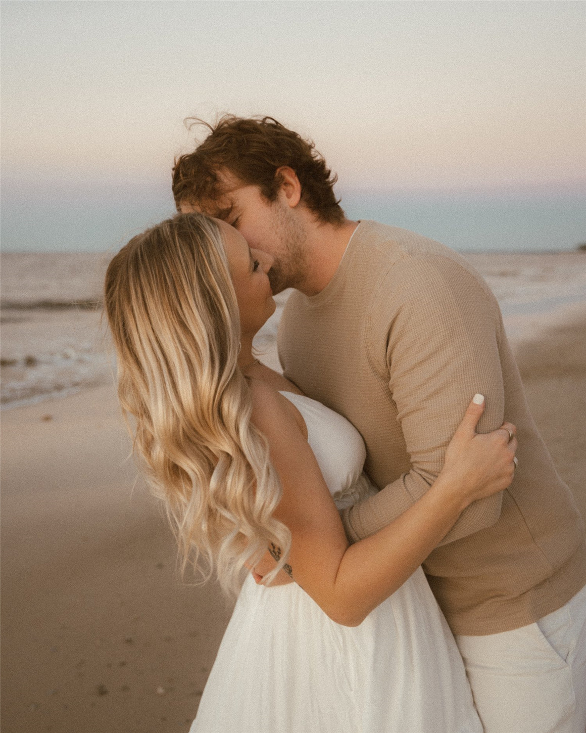 复古柔和怀旧黄金暖色调日出日落风景旅拍人像摄影Lightroom调色预设 Briquelle Kayanne - BK Presets Pack , sucaiwan.com