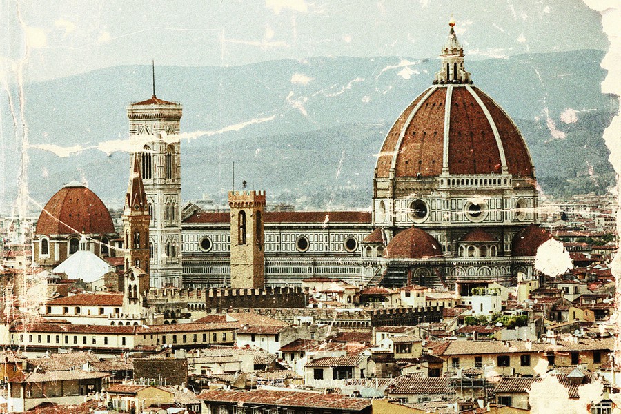 复古褶皱磨损划痕照片效果ps特效滤镜样机 Vintage Worn Photo Effect , sucaiwan.com